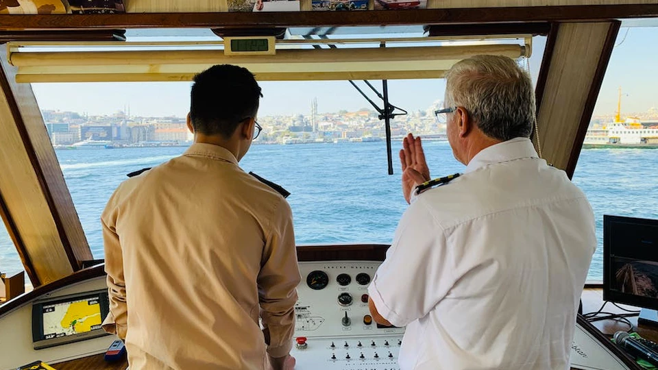 Яхтенный шкипер (Капитан яхты)