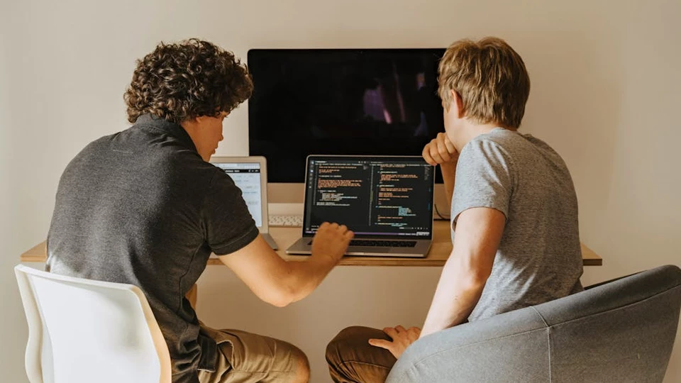 Программист Swift